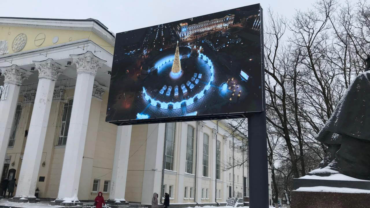 2 уличных экрана для Соборной площади в Белгороде