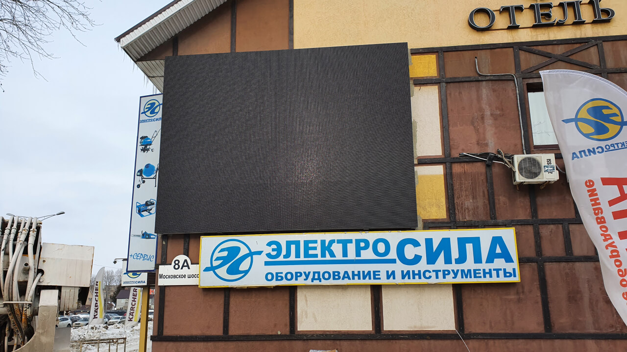 Светодиодный экран для фасада здания в пригороде Самары