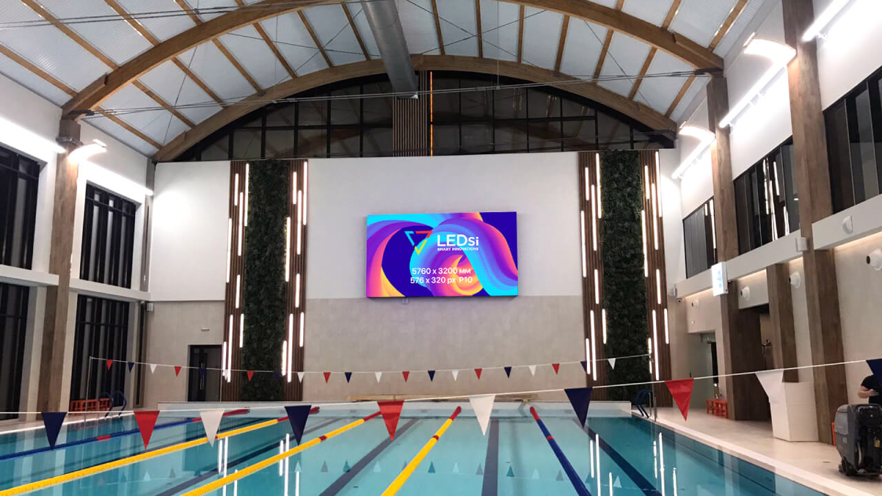 Светодиодный экран для бассейна фитнес-центра NivaFit