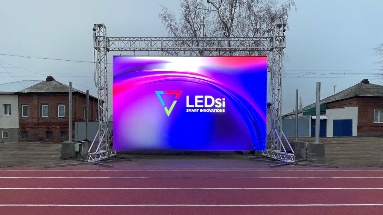 LED экран сборно-разборной конструкции для стадиона «Старт» в Саратовской области