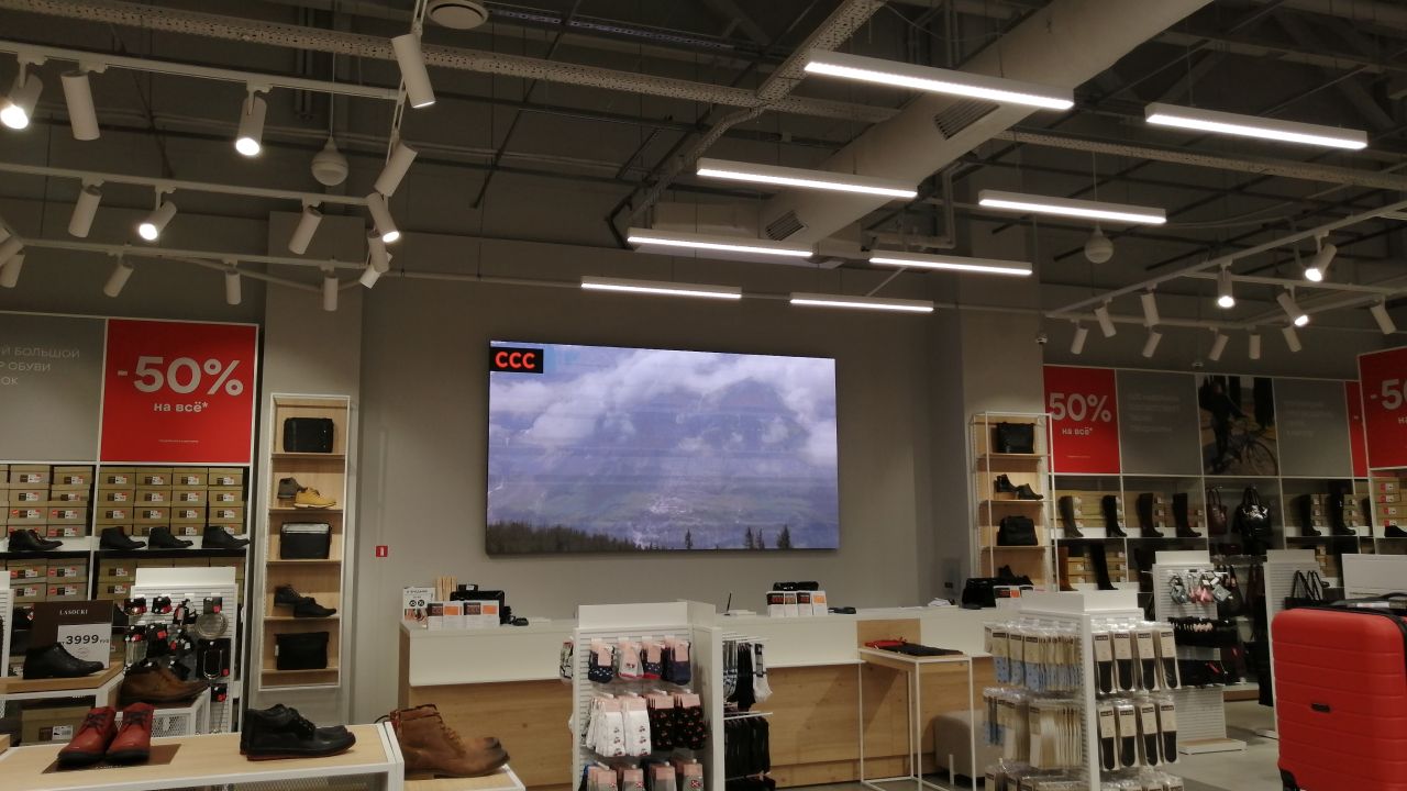 Комплекс LED экранов для магазина обуви «ССС», Ростов-на-Дону