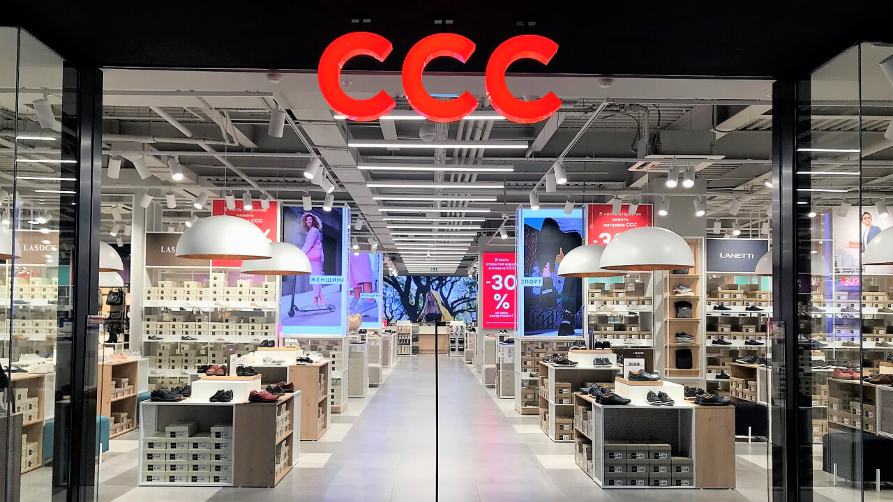 Оформление магазина обуви комплексом рекламных LED экранов