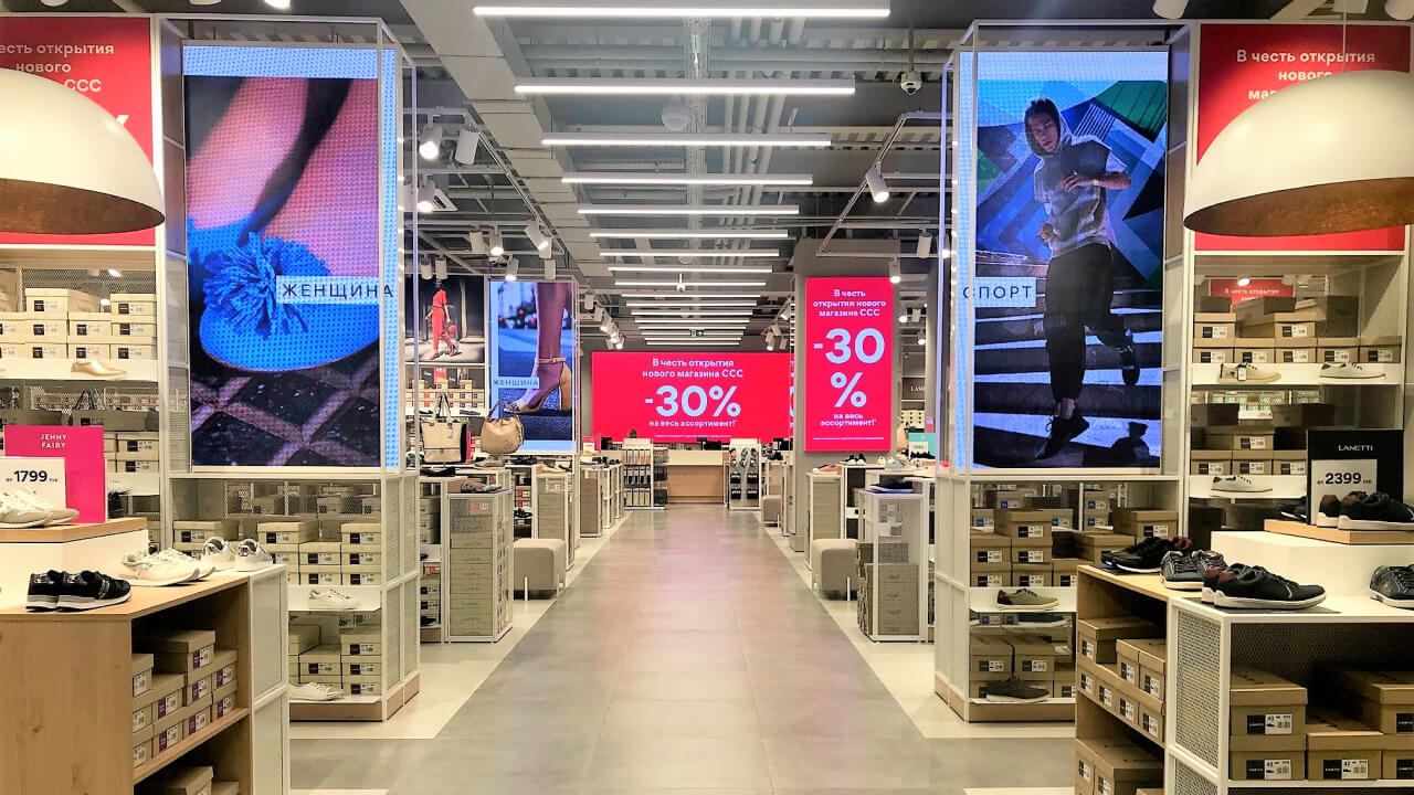 Оформление магазина обуви комплексом рекламных LED экранов
