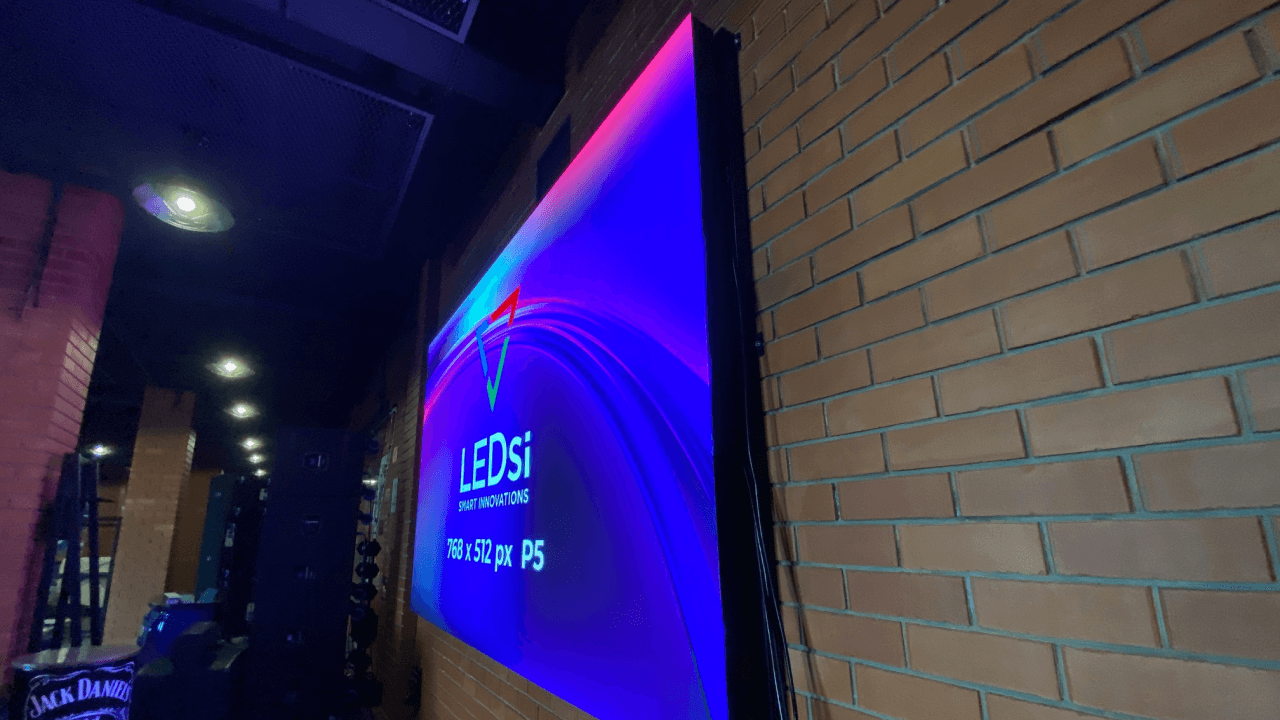 Светодиодный экран для сцены бара, Нефтеюганск, ТДК